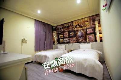 Standard Twin Room