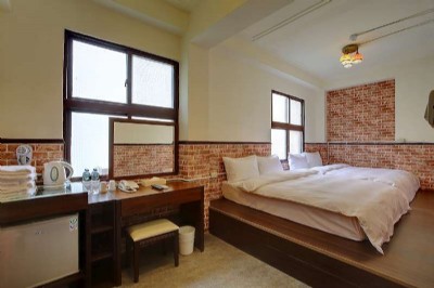 Quad Room