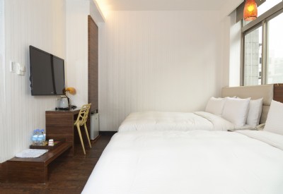 Quad Room
