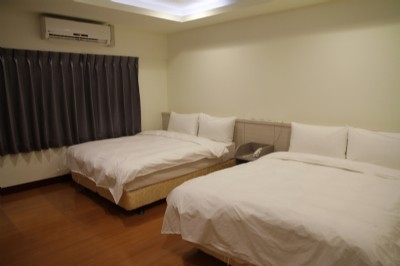 Quad Room
