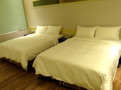 Deluxe Quad Room