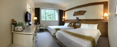 Elegant Quadruple Room(2 Dbl Beds)