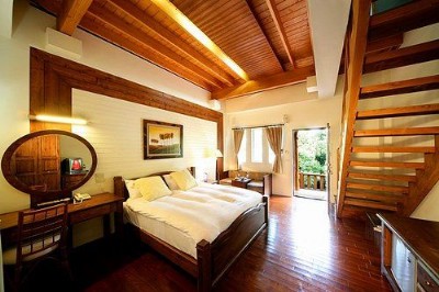Double-deck room for 4