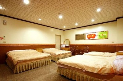 301苹果8人景观套房