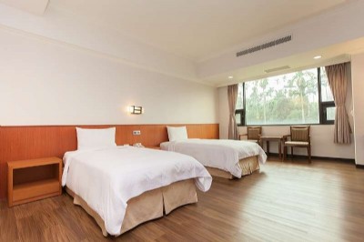 Premier Twin Room