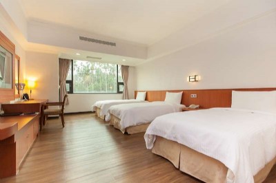 Premier Triple Room
