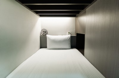 混合宿舍单人床位(公用卫浴)
