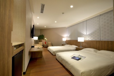 Quad Room